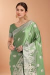 Buy_Samyukta Singhania_Green Embroidery, Zari V-neck Woven Banarasi Silk Saree With Blouse _Online_at_Aza_Fashions