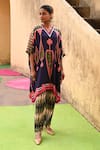 Buy_Swati Vijaivargie_Blue Silk Embroidery V-neck Abstract Pattern Poncho Set _at_Aza_Fashions
