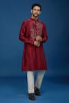Buy_Countrymade_Maroon Silk Embroidery Scattered Pattern Kurta Set _at_Aza_Fashions