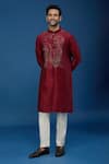 Buy_Countrymade_Maroon Silk Embroidery Scattered Pattern Kurta Set _Online_at_Aza_Fashions