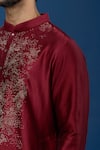 Countrymade_Maroon Silk Embroidery Scattered Pattern Kurta Set _at_Aza_Fashions