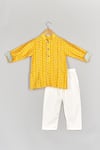 Buy_P & S CO_Mustard Chanderi Bandhani Pattern Kurta With Pyjama _at_Aza_Fashions