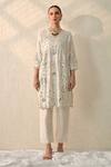 Buy_Ohh Crow_Cream Chanderi Silk Mirrors V-neck Embroidered Kurta Set _Online
