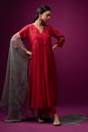Buy_Trendy Tokari_Red Silk, Chanderi Embroidery V-neck Kurta Set 