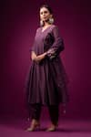 Trendy Tokari_Purple Silk, Chanderi Embroidery V-neck Plain Kurta Set _Online