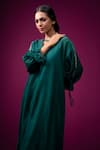 Shop_Trendy Tokari_Green Chanderi, Silk Embroidery V-neck Plain Kurta Set 