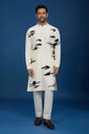 Shop_Countrymade_Ivory Cotton Abstract Cloud Kurta And Pant Set _Online_at_Aza_Fashions