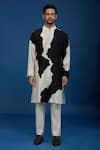 Buy_Countrymade_Ivory Cotton Line Pattern Kurta And Pant Set _Online_at_Aza_Fashions