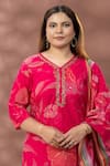 Mamicha_Pink Cotton Embroidery Round Neck Floral Print Kurta Set _Online_at_Aza_Fashions
