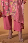 Mamicha_Pink Cotton Embroidery V-neck Floral Print Kurta Set _Online_at_Aza_Fashions