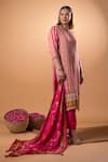 Buy_Mamicha_Pink Cotton Embroidery Split V-neck Printed Kurta Set 