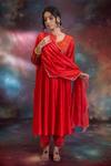 Buy_Kacha Tanka_Red Chanderi Embroidery Round Neck Najm Kurta Set _at_Aza_Fashions