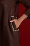 Buy_Sitaraa_Brown Embroidery Round Neck Devyani Kurta With Pant 