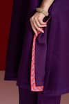 Sitaraa_Purple Embroidery V-neck Manjiri Royal Kurta With Pant _at_Aza_Fashions