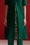 Sitaraa_Green Embroidery V-neck Ambhrini Pleated And Kurta With Pant _at_Aza_Fashions