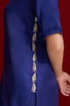 Sitaraa_Blue Embroidery V-neck Kanchana Kurta With Pant _at_Aza_Fashions
