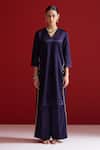 Buy_Sitaraa_Blue Embroidery V-neck Dravya Midnight Kurta With Pant _at_Aza_Fashions