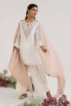 Nero India_White Chanderi Embroidery Round Neck Floral Kurta With Pant _at_Aza_Fashions
