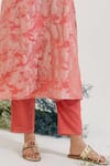 Nero India_Pink Jacquard Embroidery V-neck Textured Kurta With Pant _Online_at_Aza_Fashions