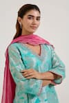 Nero India_Pink Chanderi Stripe Pattern Dupatta _Online_at_Aza_Fashions