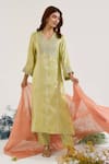 Buy_Nero India_Green Chanderi, Tissue Embroidery V-neck Floral Kurta Set _at_Aza_Fashions