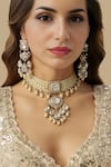 Buy_Auraa Trends_Gold Plated Stones Pearl And Crystal Choker Set_at_Aza_Fashions