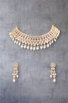 Buy_Auraa Trends_Gold Plated Diamonds, Pearls Kundan Choker Set _at_Aza_Fashions