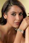 Buy_Nazaakat By Samara Singh_White Kundan Bracelet _at_Aza_Fashions