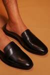 Shop Dmodot Black Plain Flat Slip-on Style Shoes at Aza Fashions Shop_Dmodot_Black Plain Flat Slip-on Style Shoes _at_Aza_Fashions