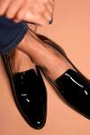 Shop_Dmodot_Black Motivo Lustro Leather Mules _at_Aza_Fashions