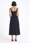 Shop_Gauri & Nainika_ Gnd Rst26-15_ut1oke41yi4imf _at_Aza_Fashions