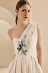 Buy_Gauri & Nainika_ Gnd Rst26-17_gtukxtxjnhvmee 