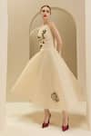 Buy_Gauri & Nainika_ Gnd Rst26-27_e07s7cgqyqa494 _at_Aza_Fashions