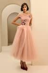 Buy_Gauri & Nainika_ Gnd Rst26-28_1xfw2s8fixhbuu _at_Aza_Fashions
