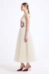 Buy_Gauri & Nainika_ Gnd Rst26-29_c2ulhx1e92ag3d _Online_at_Aza_Fashions