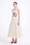 Shop_Gauri & Nainika_ Gnd Rst26-29_c2ulhx1e92ag3d _Online_at_Aza_Fashions