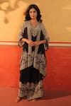 Buy_Surkh Syahi_Black Crepe Embroidery V-neck Pandora Kaftan Set _at_Aza_Fashions