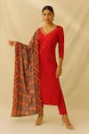 Buy_Thee Modern Roots_Fuchsia Viscose, Silk Embroidery V-neck Printed Kurta Set _at_Aza_Fashions