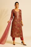 Buy_Thee Modern Roots_Wine Viscose, Silk Zari Round Neck Printed Kurta Set _at_Aza_Fashions