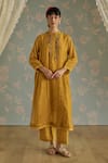 Buy_Kritika Dawar_Yellow Chanderi, Cotton Beads Round Neck Zehra Bird Embroidered Kurta Set _at_Aza_Fashions