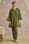 Buy_Kritika Dawar_Teal Tissue, Chanderi Sequins Split V-neck Zaina Hand Embroidered Kurta Set _at_Aza_Fashions