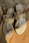 Buy_Fuchsia_Gold Sequins, Embroidery Arora Kolhapuri Sandals _at_Aza_Fashions