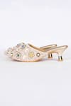 Buy_Fuchsia_Off White Pearls, Beads, Gemstones, Sequins, Embroidery Mojari Heels _Online_at_Aza_Fashions