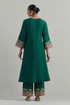 Shop_Ikshita Choudhary_Green Chanderi Embroidery Round Neck Kurta Set _at_Aza_Fashions