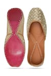 Buy_NR By Nidhi Rathi_Gold Embroidered Juttis 