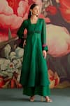 Buy_Parul And Preyanka_Green Crepe Fabric Flowers V-neck Panna Sleeve Embroidered Jacket Set 