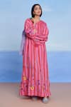 Buy_Saphed_Pink Linen Embroidery Keyhole Neck Amalfi Puff Sleeves Dress 