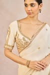 Buy_Masaba_Ivory Crepe Embroidery, Zari Leaf Neck Namkeen Saree With Blouse 