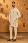 Buy_Masaba_Ivory Silk, Shantoon Foil Printing Crane Dawn Kurta Set 