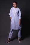 Buy_Thetaa_Blue Linen, Shantoon Embroidery Mandarin Collar Floral Kurta And Pant Set _at_Aza_Fashions